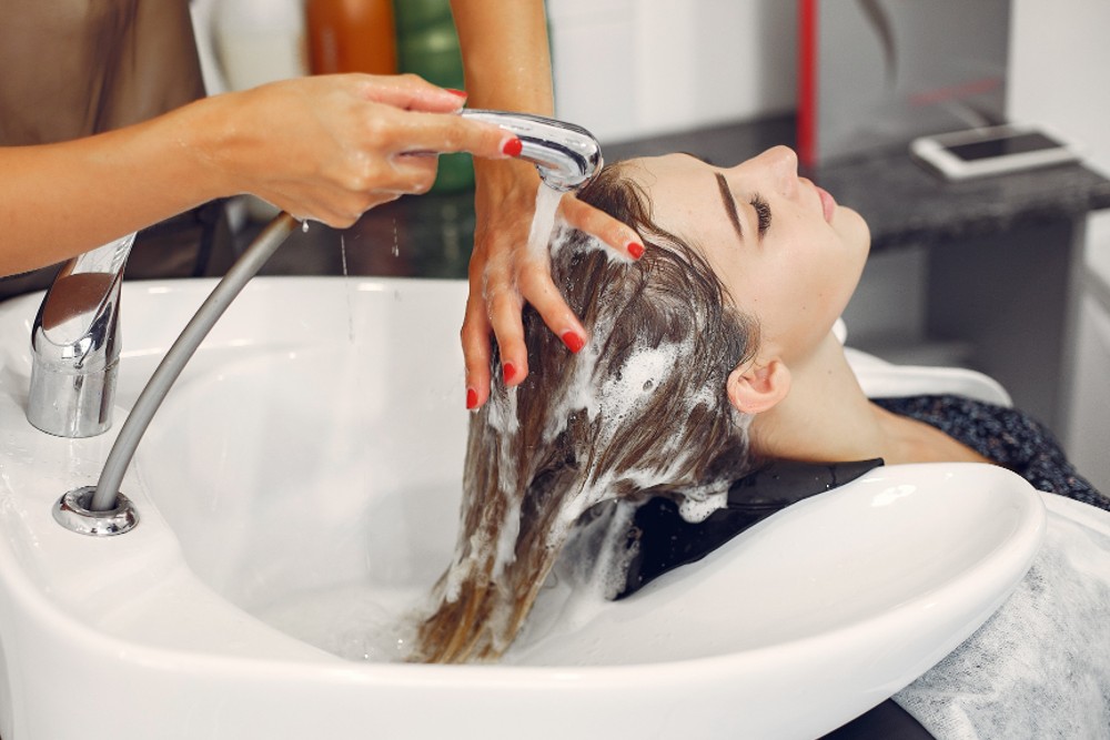 Cómo lavar el cabello correctamente? Las instrucciones del shampoo no son suficientes
